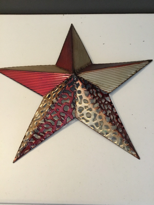Decorative Tin Stars in Arts & Collectibles in Peterborough - Image 2