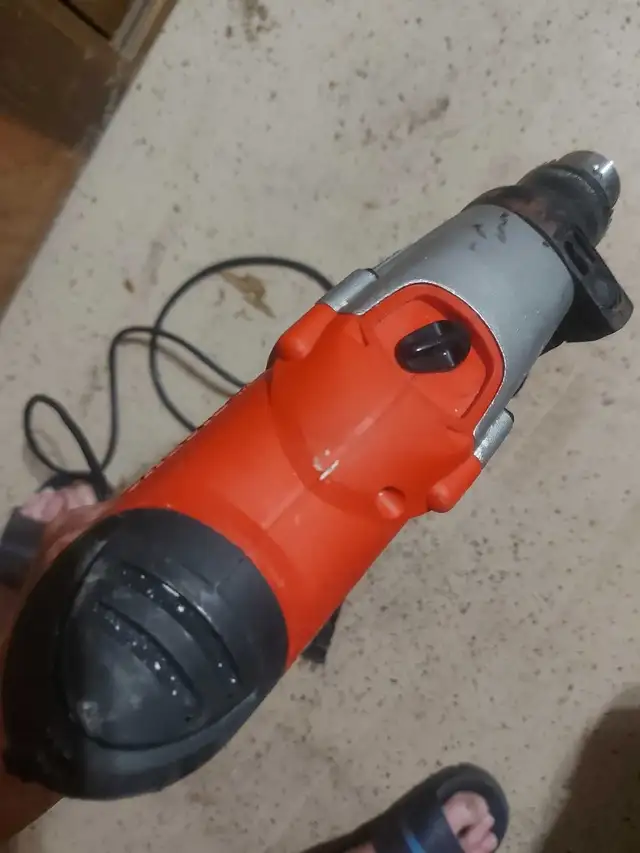 Black and Decker Hammer Drill in Power Tools in Calgary - Image 5