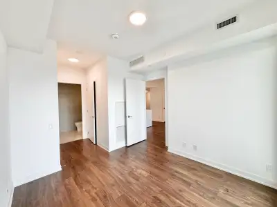 FOR LEASE TAKEOVER - Mid May or June 1st (flexible move-in date) * Spacious 1b1b in a 2 bed 2 bath w...
