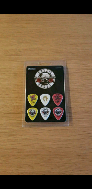 Guns N' Roses Not In This Lifetime Tour Guitar Picks, View more