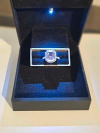 18k White Gold Morganite ring with 38 Natural diamonds