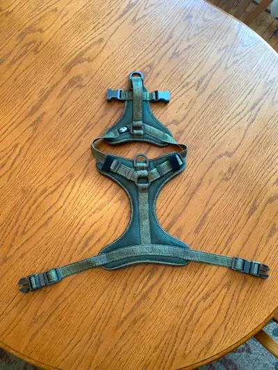 Dog Harness. Size small., View more