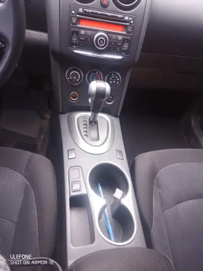 Excellent Conditions: 2 keys, Trim base AWD, brake all disc; anti theft locks, electronic brake assi...