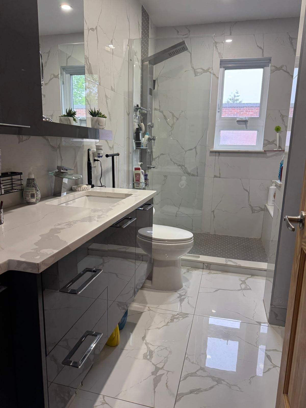APPARTEMENT 5 1/2 NEUF,LUMINEUX ET MODERNE! — photo 3