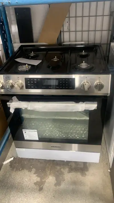Hamilton Beach 30" Gas Range - HBRD370, View more