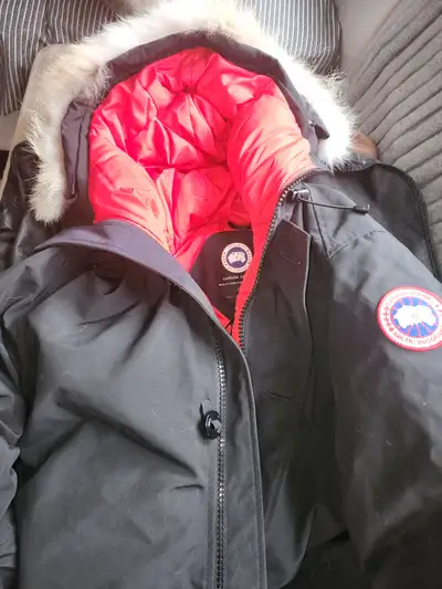 Canada Goose XL Parka Jacket Toronto Raptors Edition, View more
