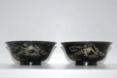 Pair of Beautiful Antique Chinese Qianlong Bowls, View more