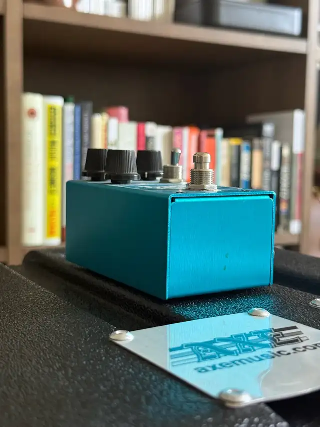 Supro Tremolo in Amps & Pedals in City of Toronto - Image 7
