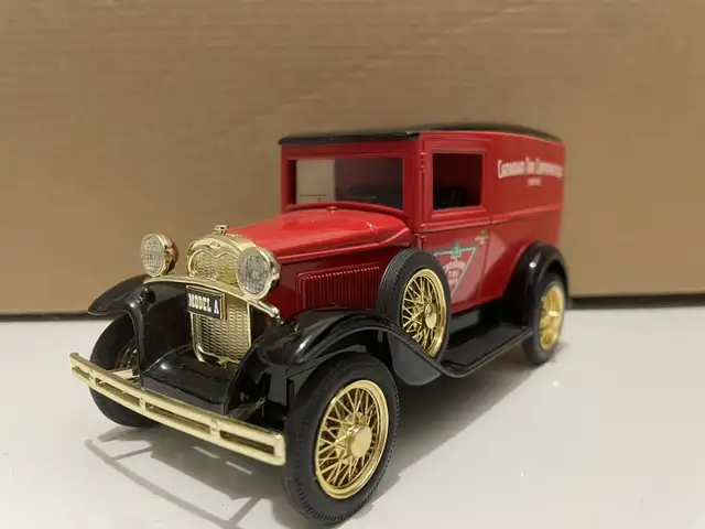 Liberty Classics Ford Model A 70th Anniversary Canadian Tire in Arts & Collectibles in Winnipeg - Image 2