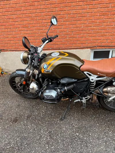 2021 bmw r9t scrambler. 1200 Oil air cooled. 9305km Added wunderlich, seat, center stand, 7 day ligh...