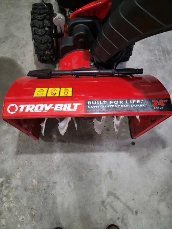 Troybilt 24 inch 208cc snowblower Snowblowers Muskoka Kijiji