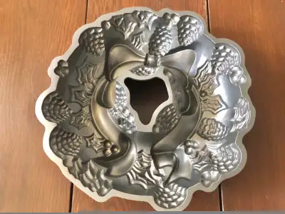 Nordicaware Christmas Wreath Bundt Cake Pan Baking Holiday, View more