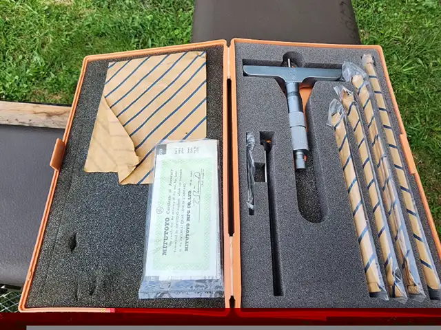 Mitutoyo Depth Micrometer Brand New Still In Hard Plastic Case in Hand Tools in Windsor Region - Image 5