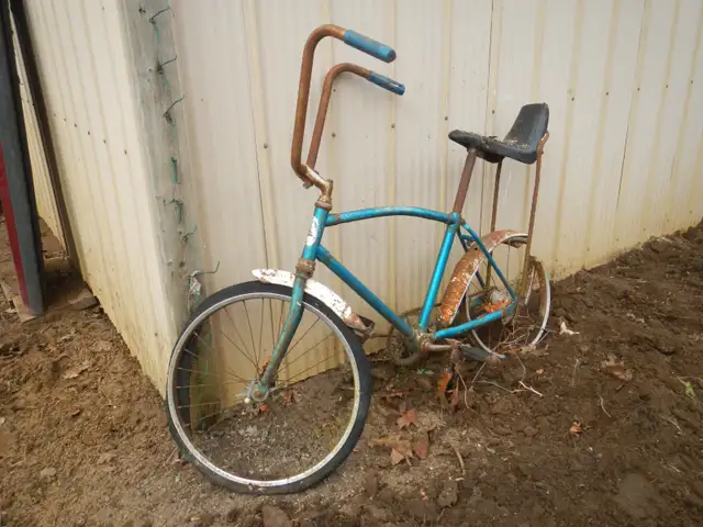 CCM Mustang Duomatic vintage bicycle in Cruiser, Commuter & Hybrid in London - Image 2