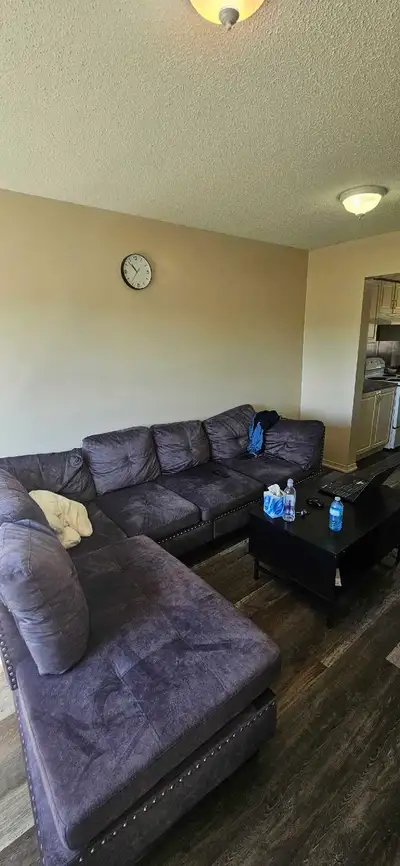 Looking for a student for fall and winter term. Clean Only 2 people sharing the house.