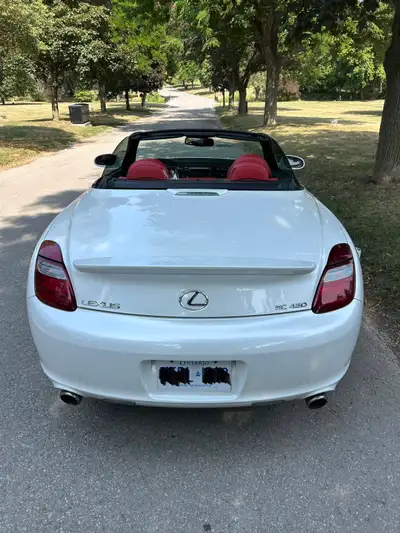 $ 41,950 2007 Lexus SC 430 Starfire white with red leather Pebble beach edition. 76,120 km Clean car...