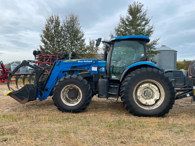 New Holland Tractor in Farming Equipment in Strathcona County - Image 3