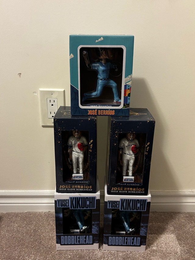 Jays Bobble head trade.  in Baseball & Softball in Barrie
