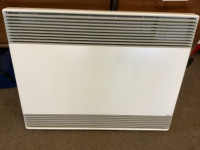 Wall mounted convection heater