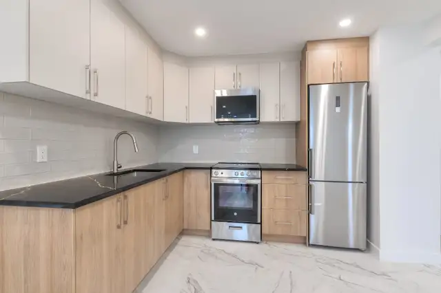 Grand 4 1/2 Pierrefonds, tout inclus, condo style