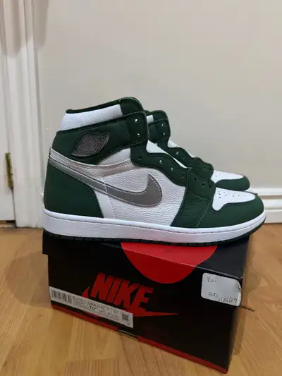 Brand new never worn Jordan Retro Gorge Green 1s. Size 10.5 mens. Comes with original shoebox and la...