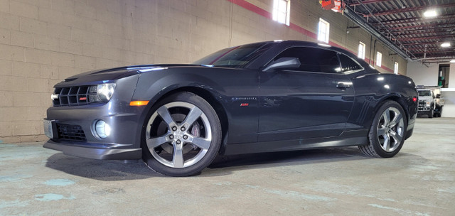 Super low Km 2011 Camaro 2SS in Cars & Trucks in Mississauga / Peel Region