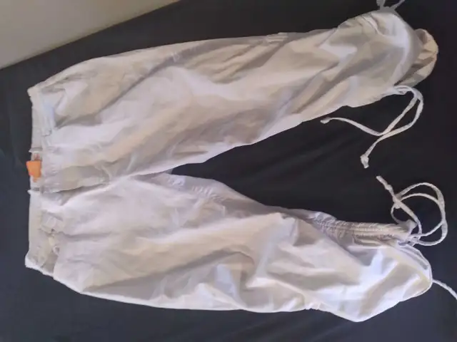 1xl women's clothing  in Women's - Bottoms in Delta/Surrey/Langley - Image 5