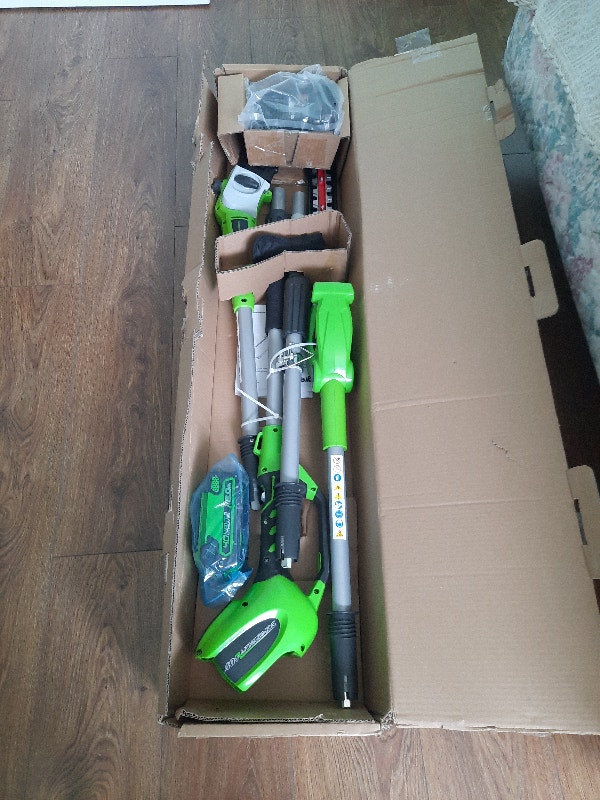 Pole saw/pole hedge trimmer Greenworks 40v Outdoor Tools & Storage