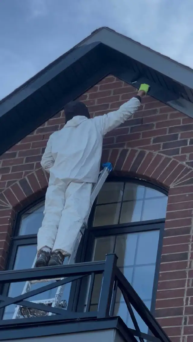 mR handy man589632215985039365