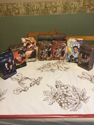  plusieurs coffret vhs à partir de 10$, View more