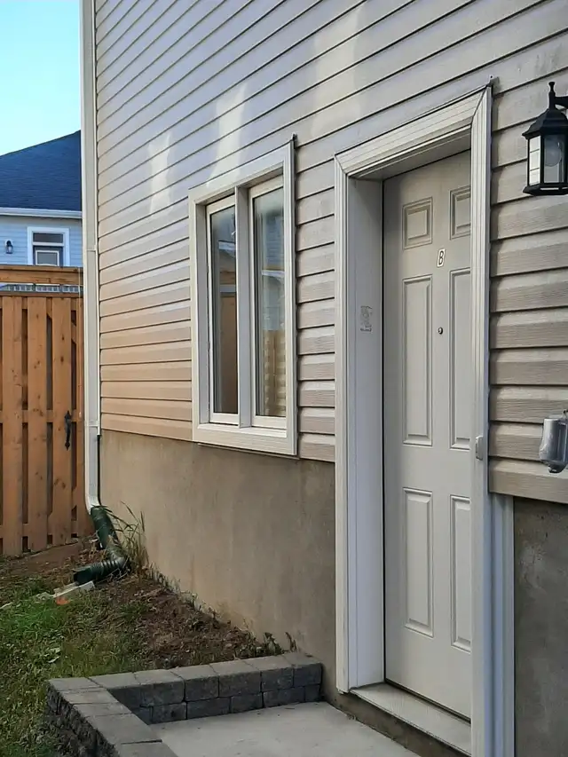 Ground Floor 1 Bedroom Apartment for Rent in Long Term Rentals in Kingston - Image 3