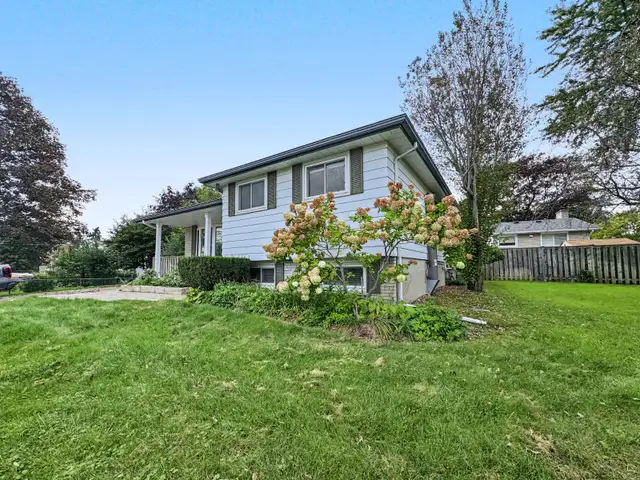 3-Bdrm Upper Unit | South Ajax | $2,750/mo All-Inclusive