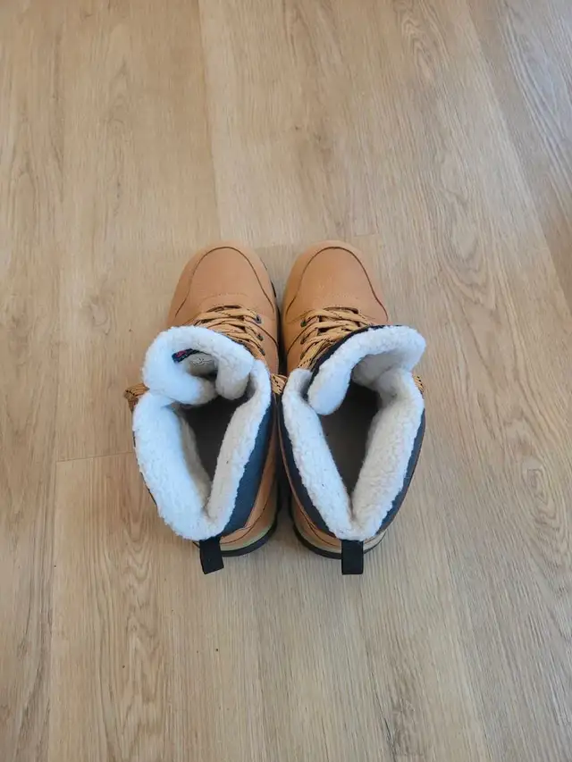 Men's winter boots in Men's Shoes in Dartmouth - Image 2