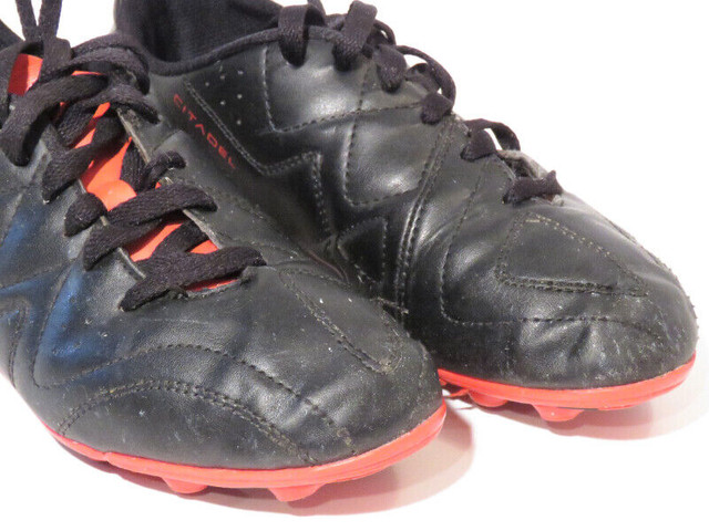 Umbro Citadel HGR JNR 4Y Soccer Cleats Shin Guards Soccer Mississauga Peel Region Kijiji Classifieds