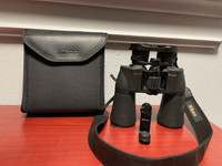Nikon Aculon ZOOM binoculars 10x50 10x22-50 with case