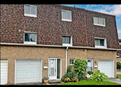Beautiful 3 Bedroom Townhouse for Lease Finch & Warden