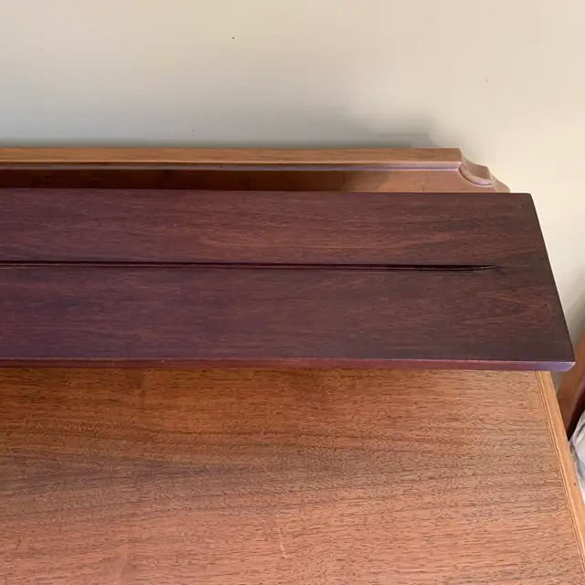 Pottery Barn 2 foot Ledge Wooden Wall Shelf in Bookcases & Shelving Units in Ottawa - Image 4