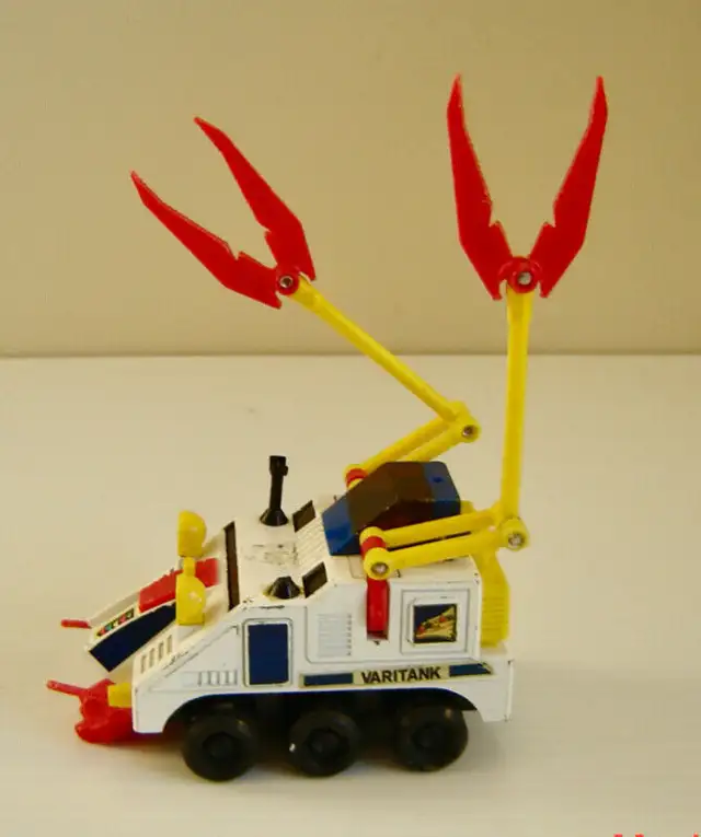 Vintage 1970s Diecast Varitank Shogun Action Vehicle PA-64 in Arts & Collectibles in City of Toronto - Image 6