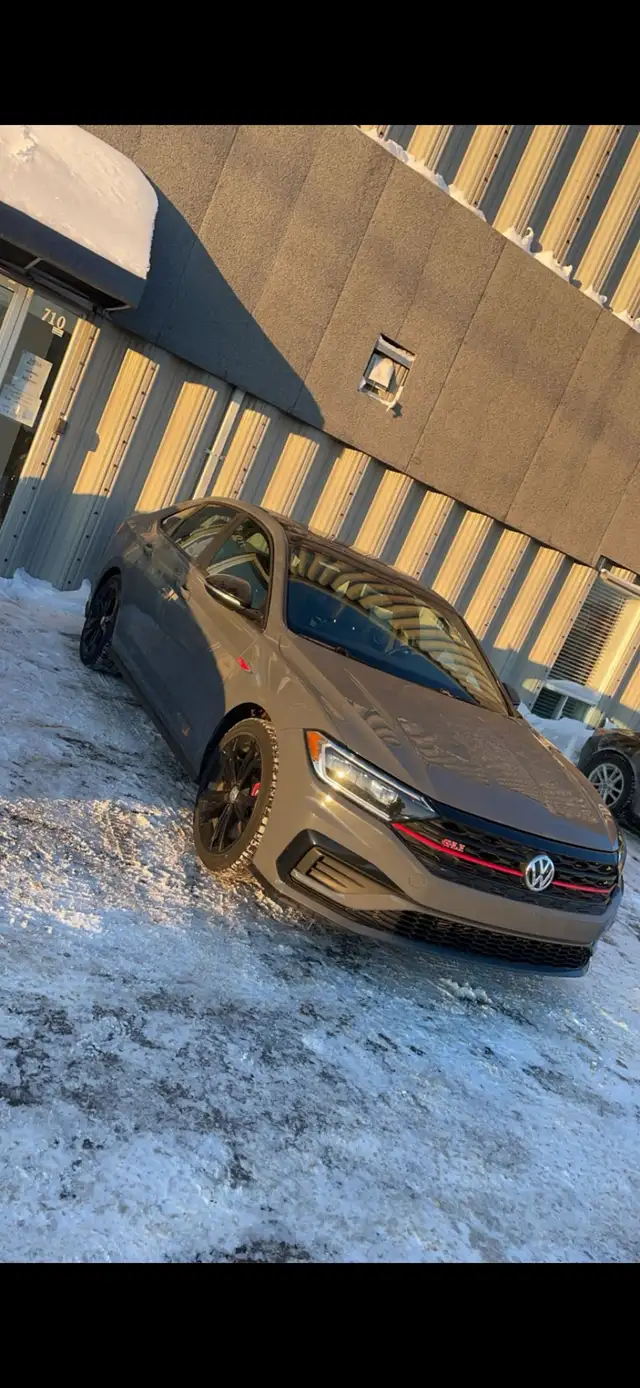 Volkswagen Jetta GLI autobahn  in Cars & Trucks in Lévis - Image 4