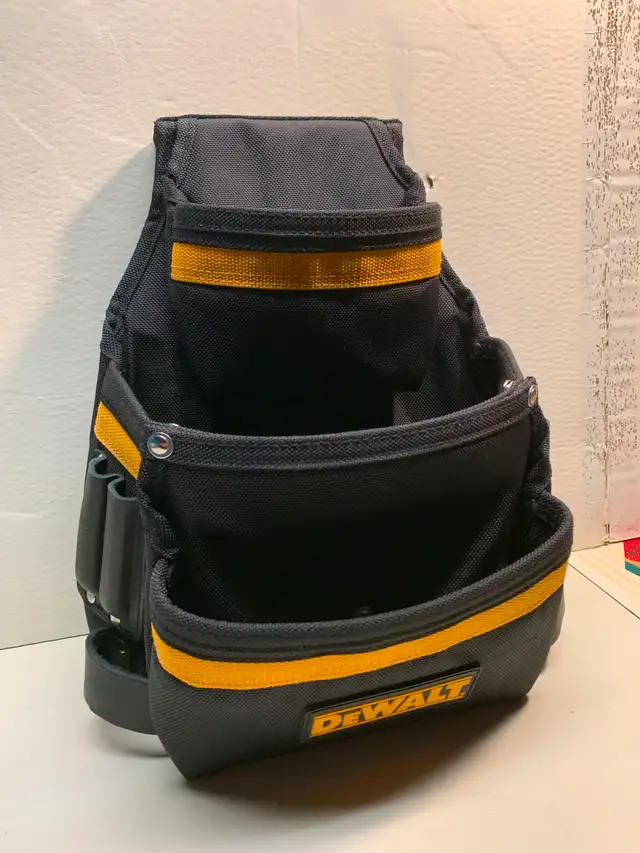 DeWalt 3 Pocket Tool Pouch in Hand Tools in Ottawa - Image 4