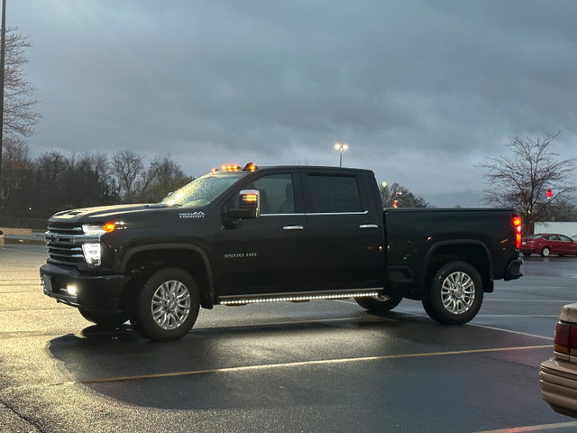 2022 Chevy 3500 Diesel Silverado High Country /2011 Artic Fox 81 in Cars & Trucks in Napanee