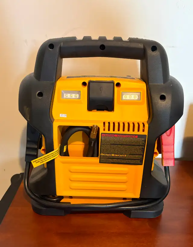 Dewalt Jump Starter/Booster Pack in Other in Kingston - Image 3