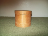 wood box round with lid