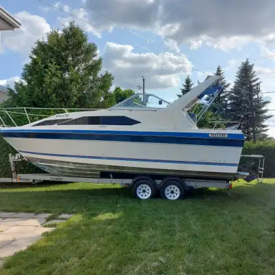 - Bayliner Ciera 2550 Sunbridge 1987, 25 pieds - Inspection faite (2025) - Survey fait (2023) - Mote...