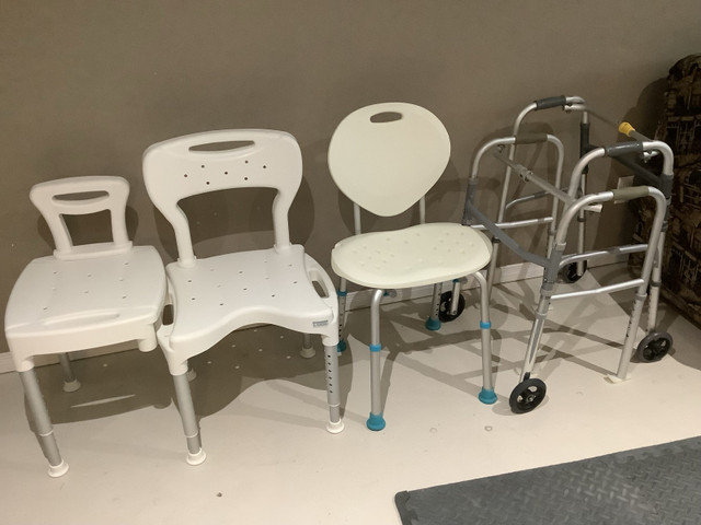Marchette et Chaises de Bain dans Santé et besoins spéciaux  à Ouest de l’Île - Image 2