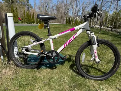 MEC Dash Bicycle A quality, lightweight 20in. kids’ mountain bike * 6061 butted aluminum frame is li...