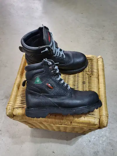 Snap on safety boots deals