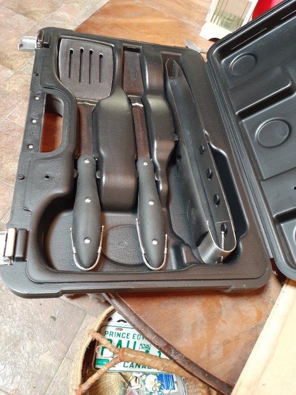 BBQ utensils in BBQs & Outdoor Cooking in Winnipeg - Image 2