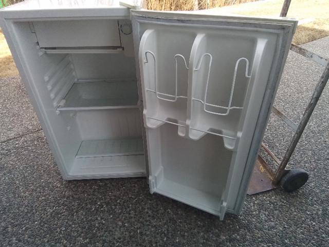 Haies 3.5  R/V Fridge in Refrigerators in Vernon - Image 2