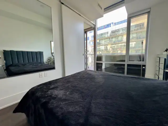 Rooms in Downtown Toronto, waterfront area  in Room Rentals & Roommates in City of Toronto - Image 8